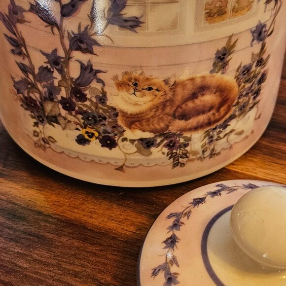 Valerie Pfeiffer porcelain teapot cat motif beautiful design - Picture 8 of 10